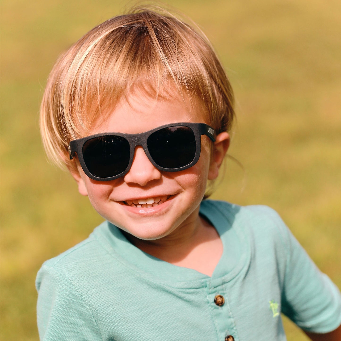 Non-Polarized Navigator Sunglasses | Black Ops - Babiators Canada