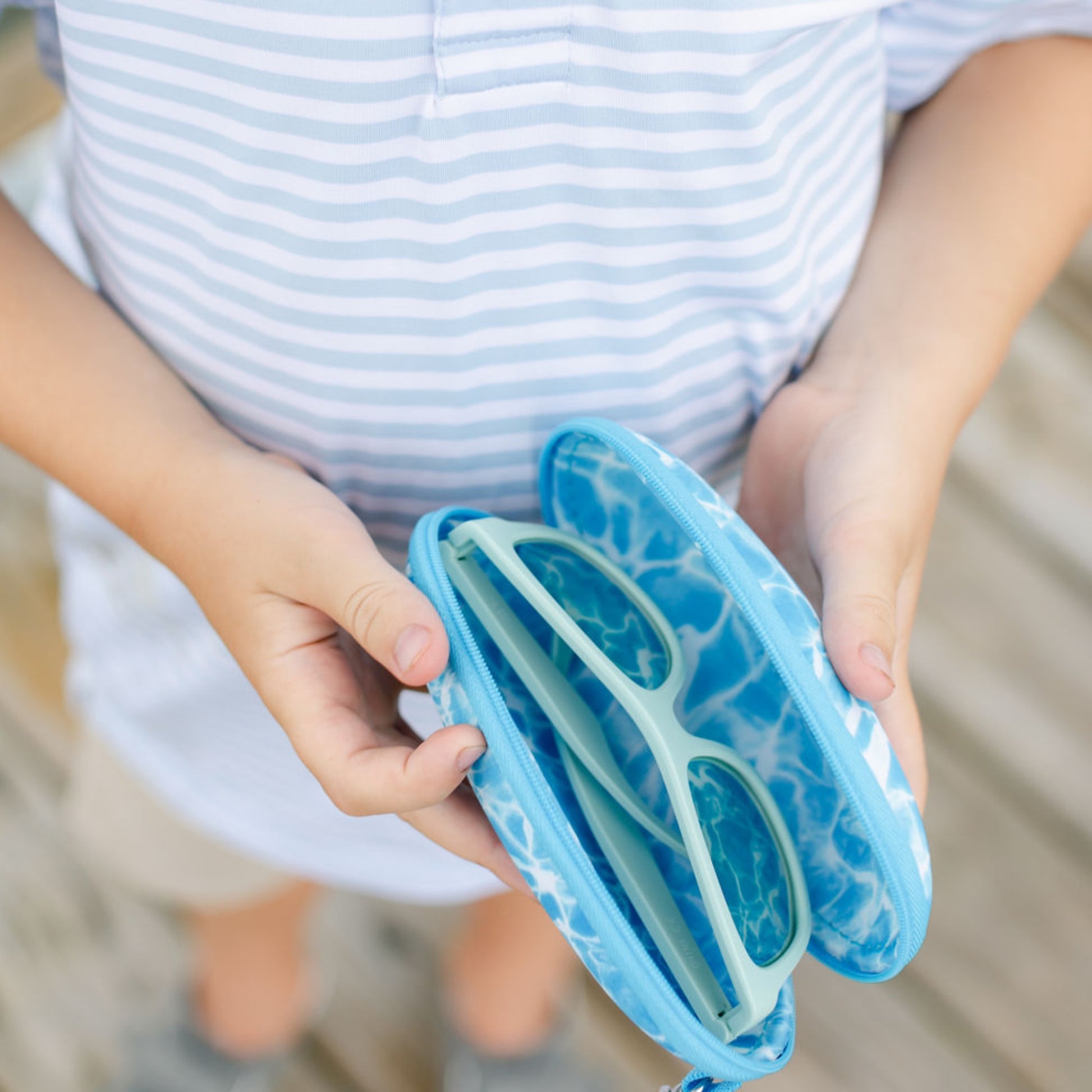 Babiators Travel Case | "Pool Print" - Babiators Canada
