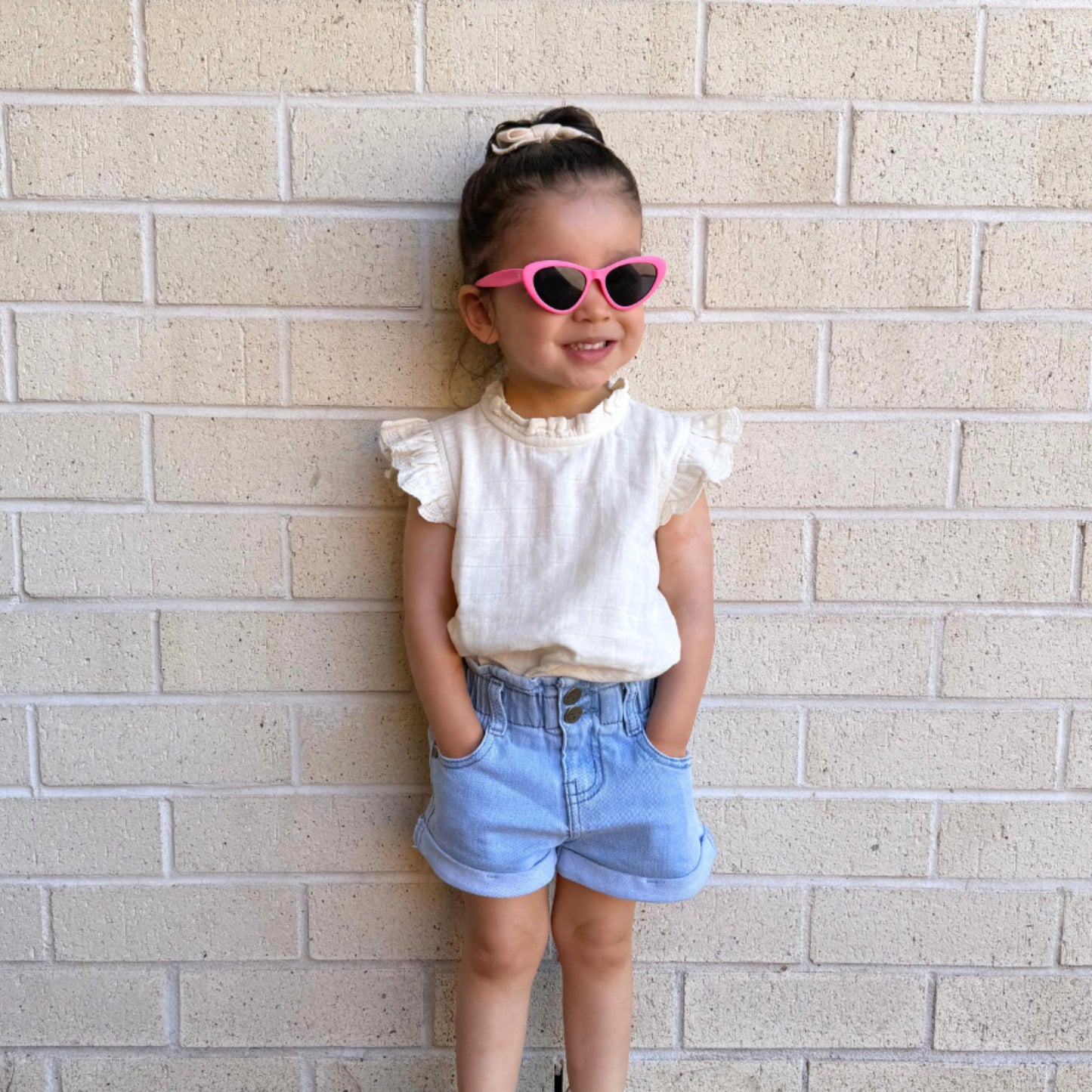 Non-Polarized Cat-Eye Sunglasses | Think Pink - Babiators Canada