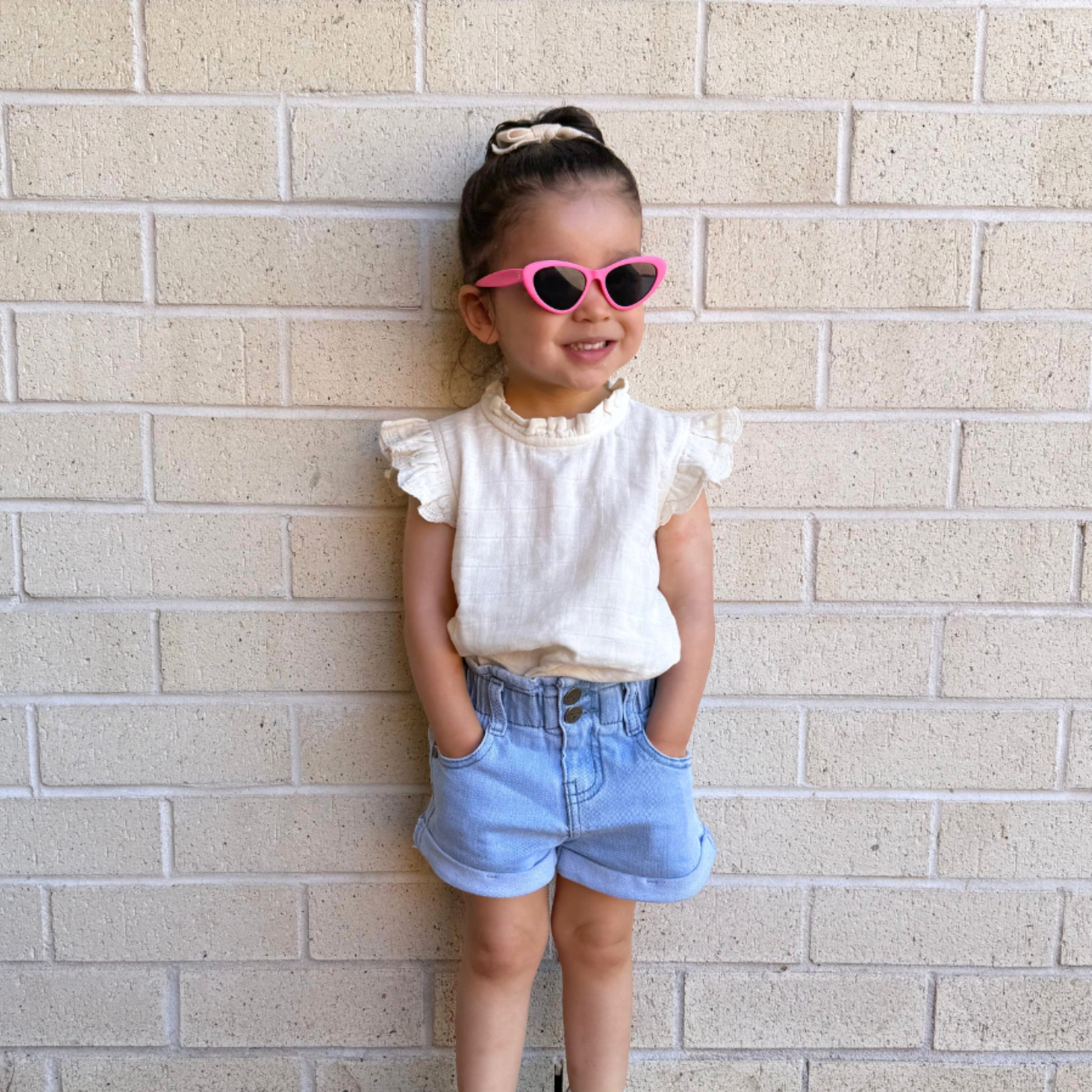 Non-Polarized Cat-Eye Sunglasses | Think Pink - Babiators Canada