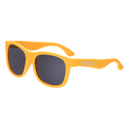 Core Non-Polarized Navigator Sunglasses | Mango Tango