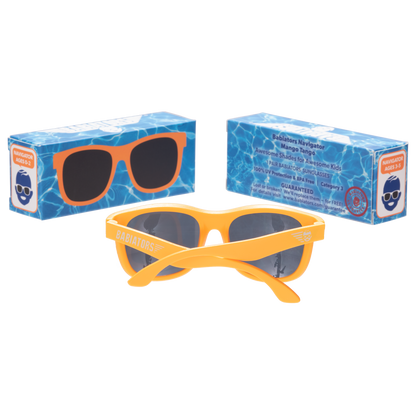Core Non-Polarized Navigator Sunglasses | Mango Tango